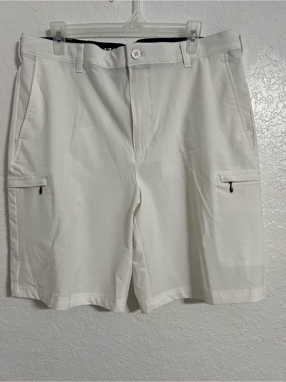IZOD Golf Mens White Flat Front Performance Shorts Size 36 Solid Polyester #286